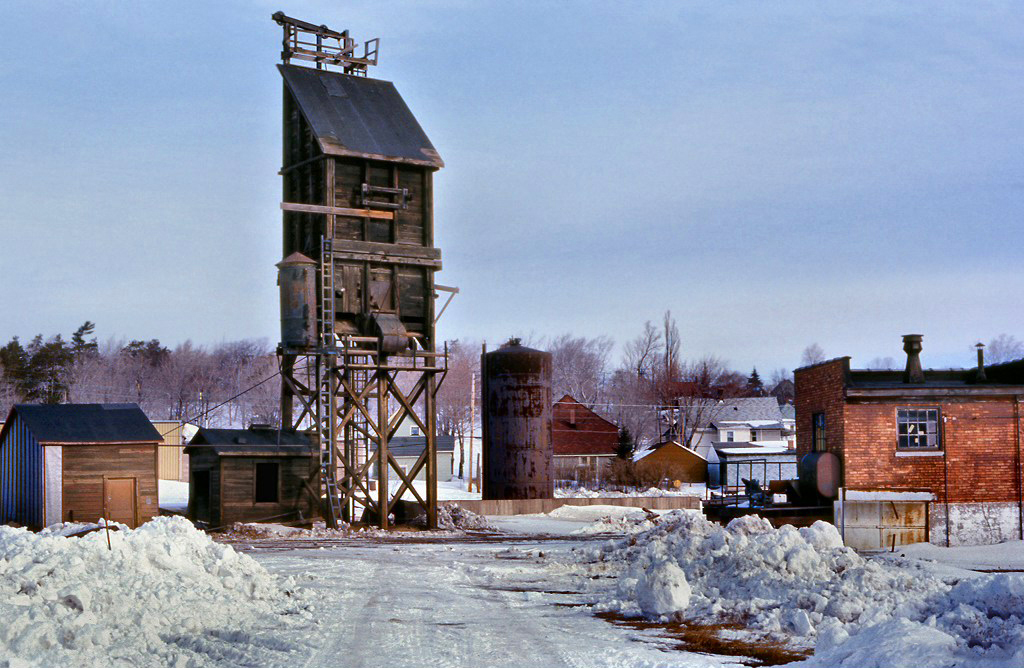 Railroad Coaling Towers: Photos, Operation, History