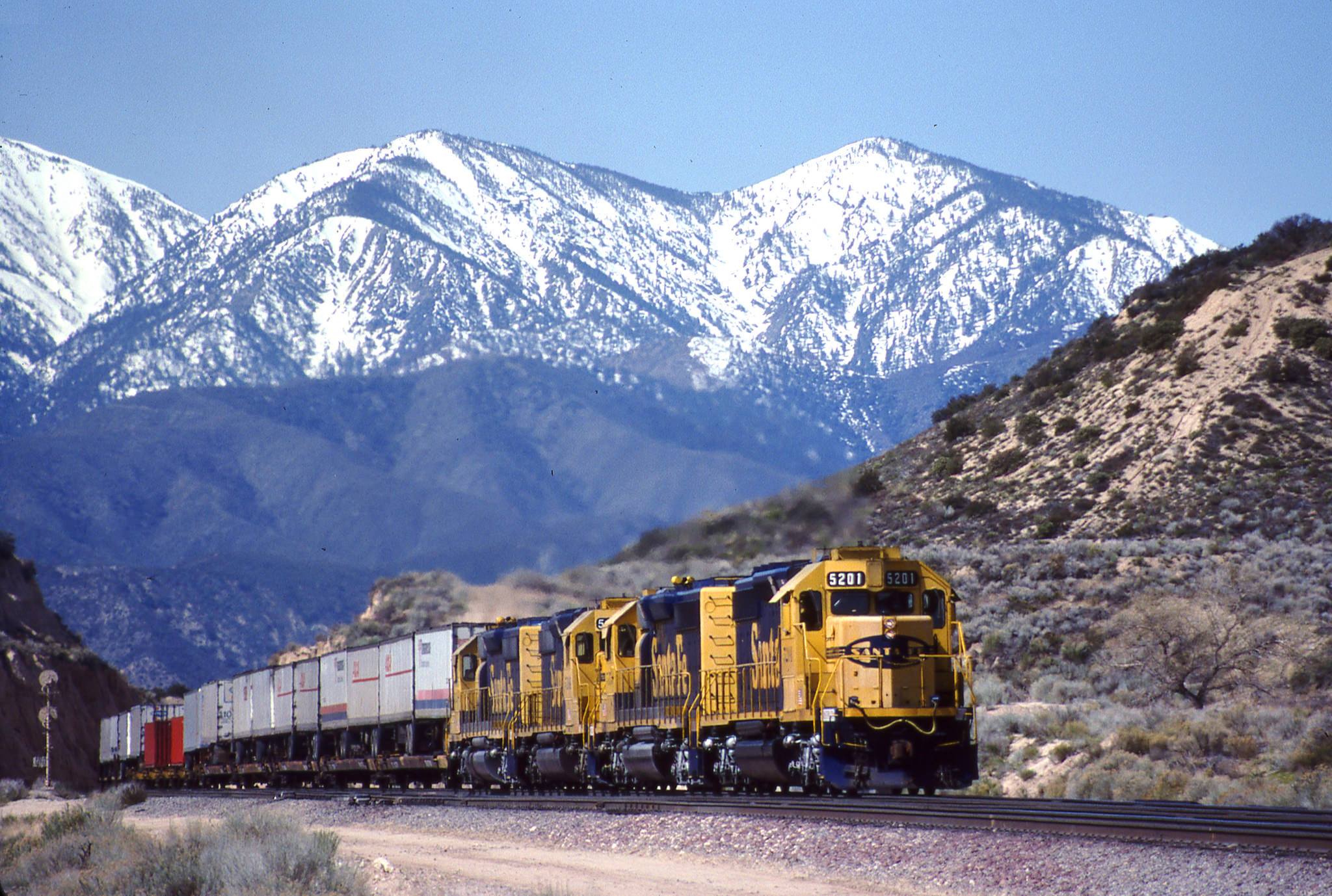 Cajon Pass (Railroad): Train Wreck, Map, History, Photos